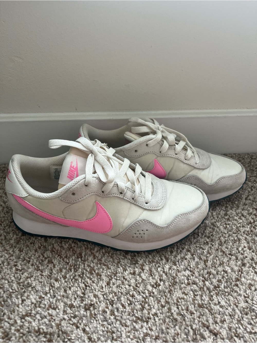 Nike MD Valiant GS 'White Pink Spell'